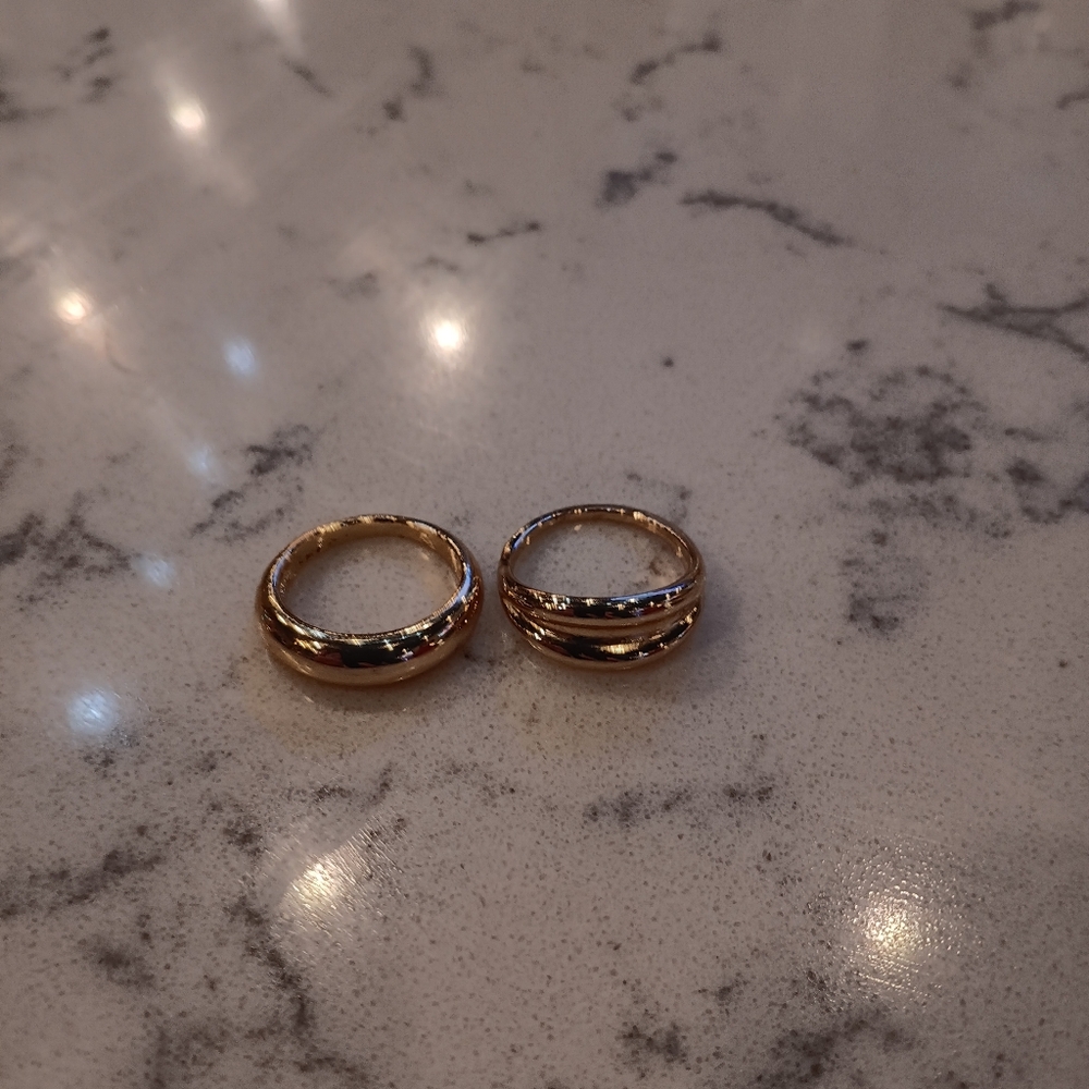 2 RINGS sz 7 - Picture 3 of 5